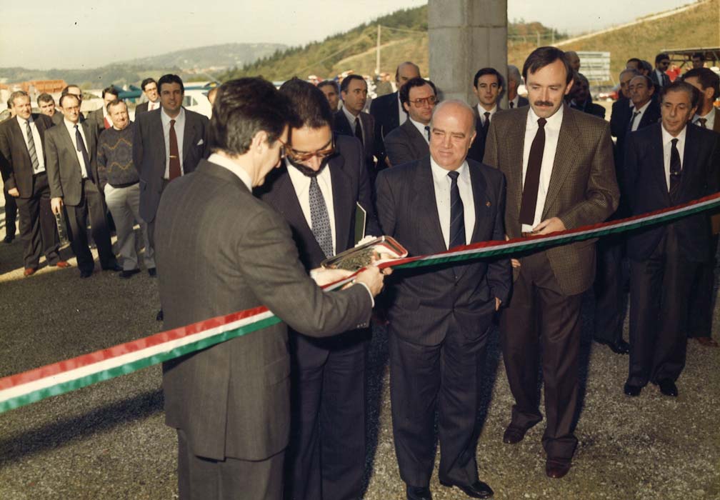 Xabier Albistur (Presidente), Pedro Piñera (Confederación hidrográfica) e Imanol Murua (Diputación de Gipuzkoa) en el acto de inauguración.